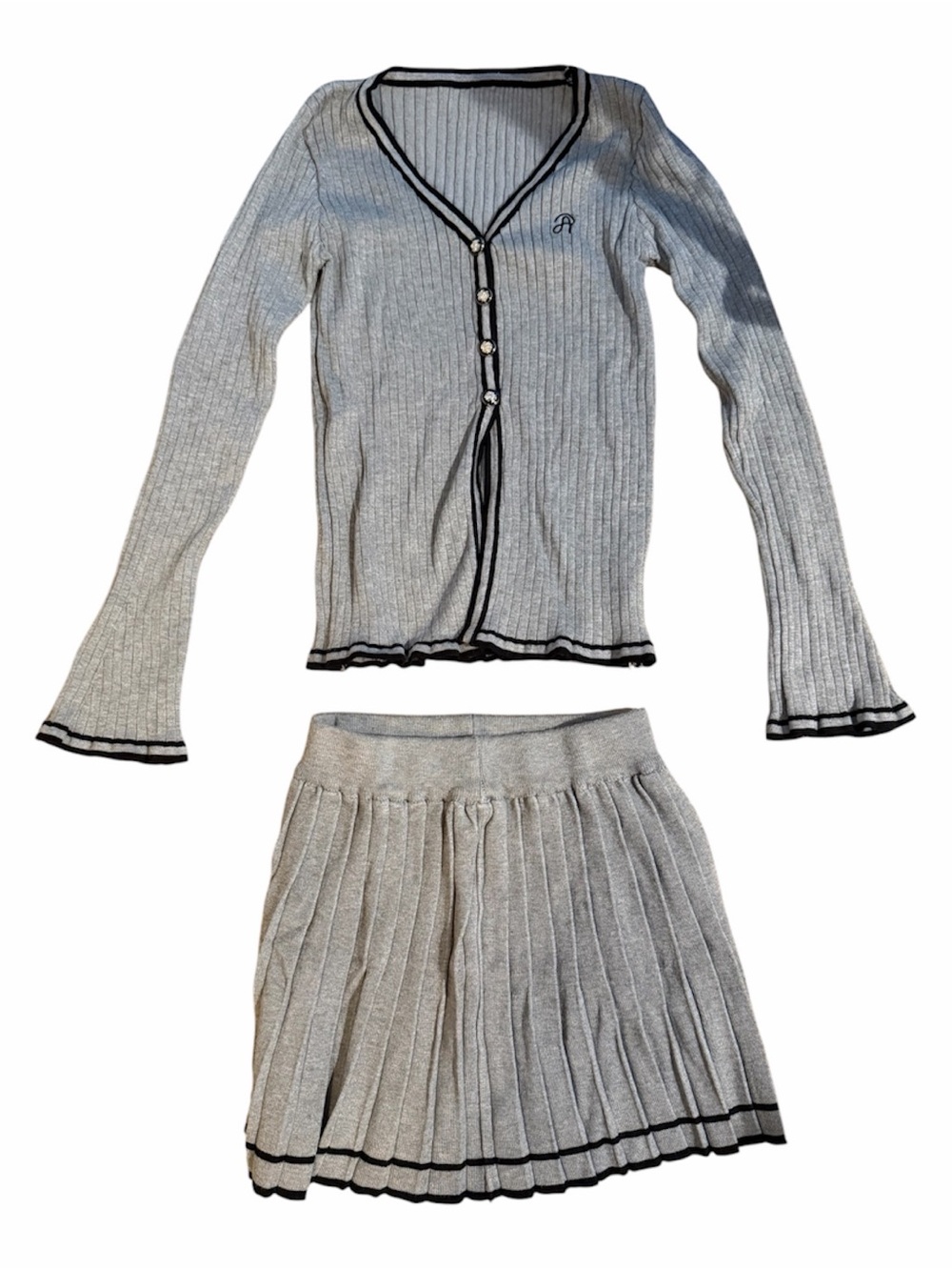 Commense Light Gray Ribbed Cardigan & Pleated Skirt Set with Black Trim